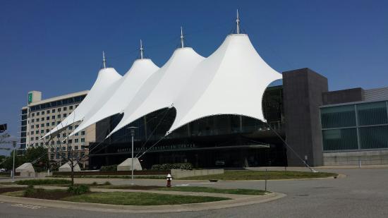 Hampton Roads Convention Center